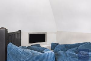 Photo 31- click for photo gallery